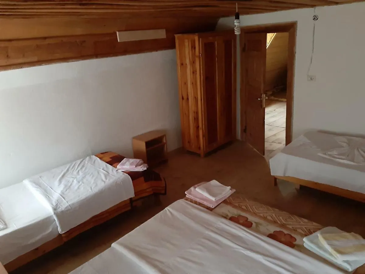 Bujtina Terthorja Hotel Theth