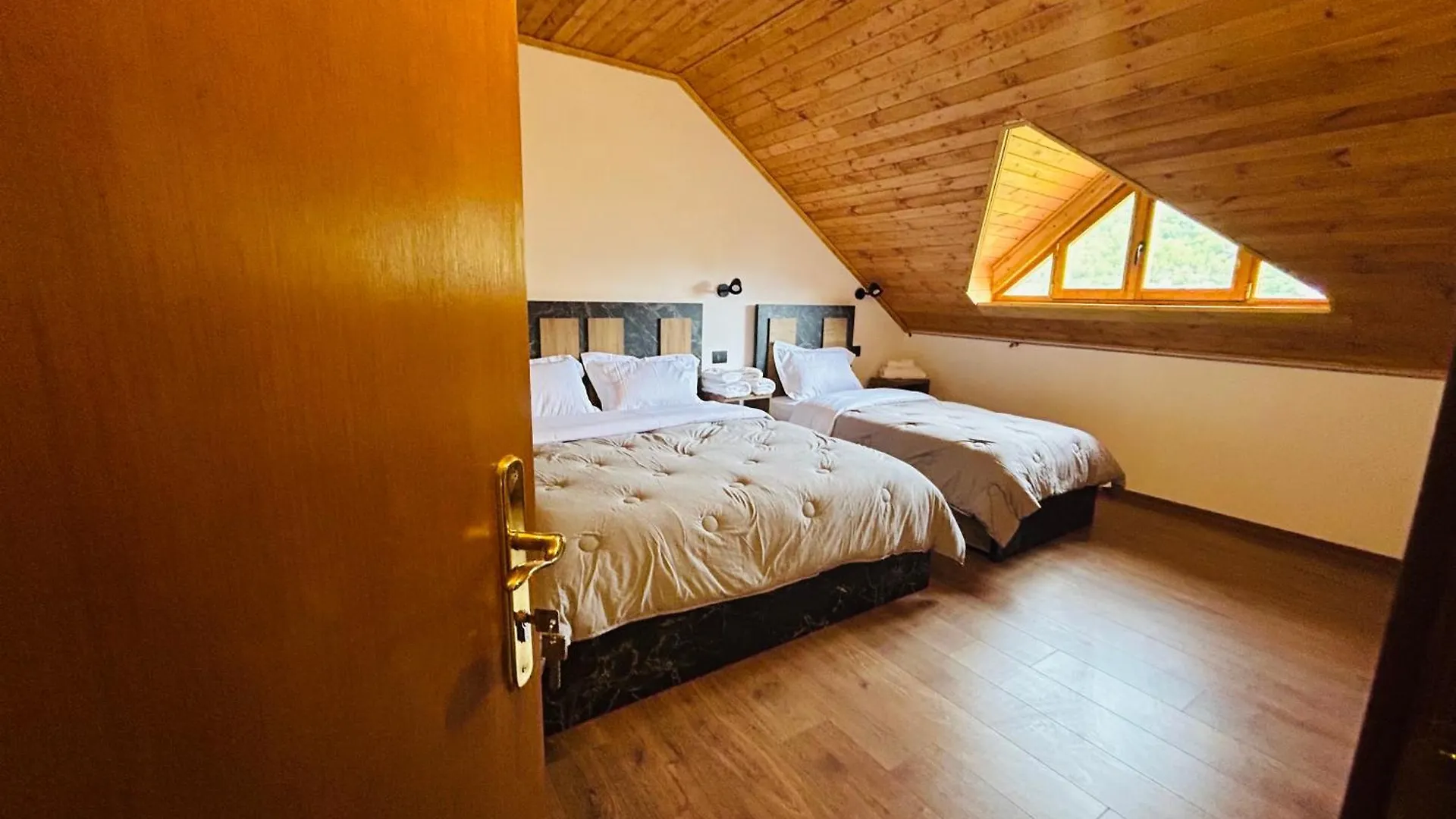 Hotel Bujtina Terthorja Theth Albania