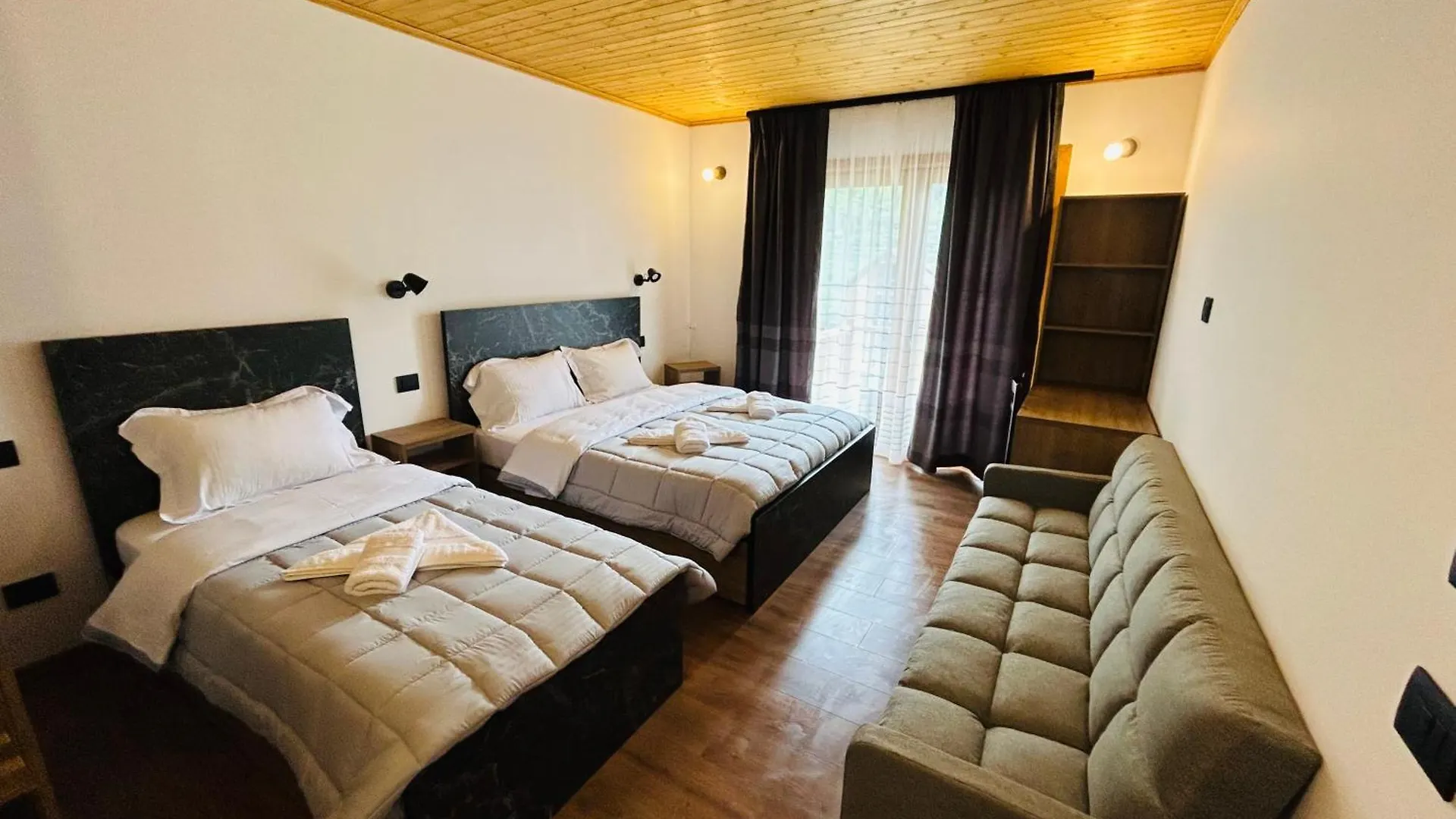 Hotel Bujtina Terthorja Theth Affittacamere