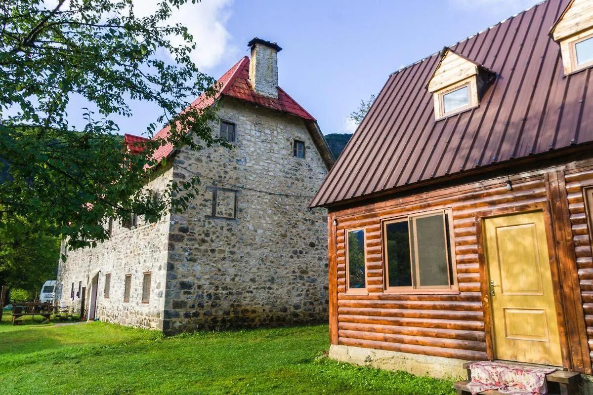 Hotel Bujtina Terthorja Theth Affittacamere
