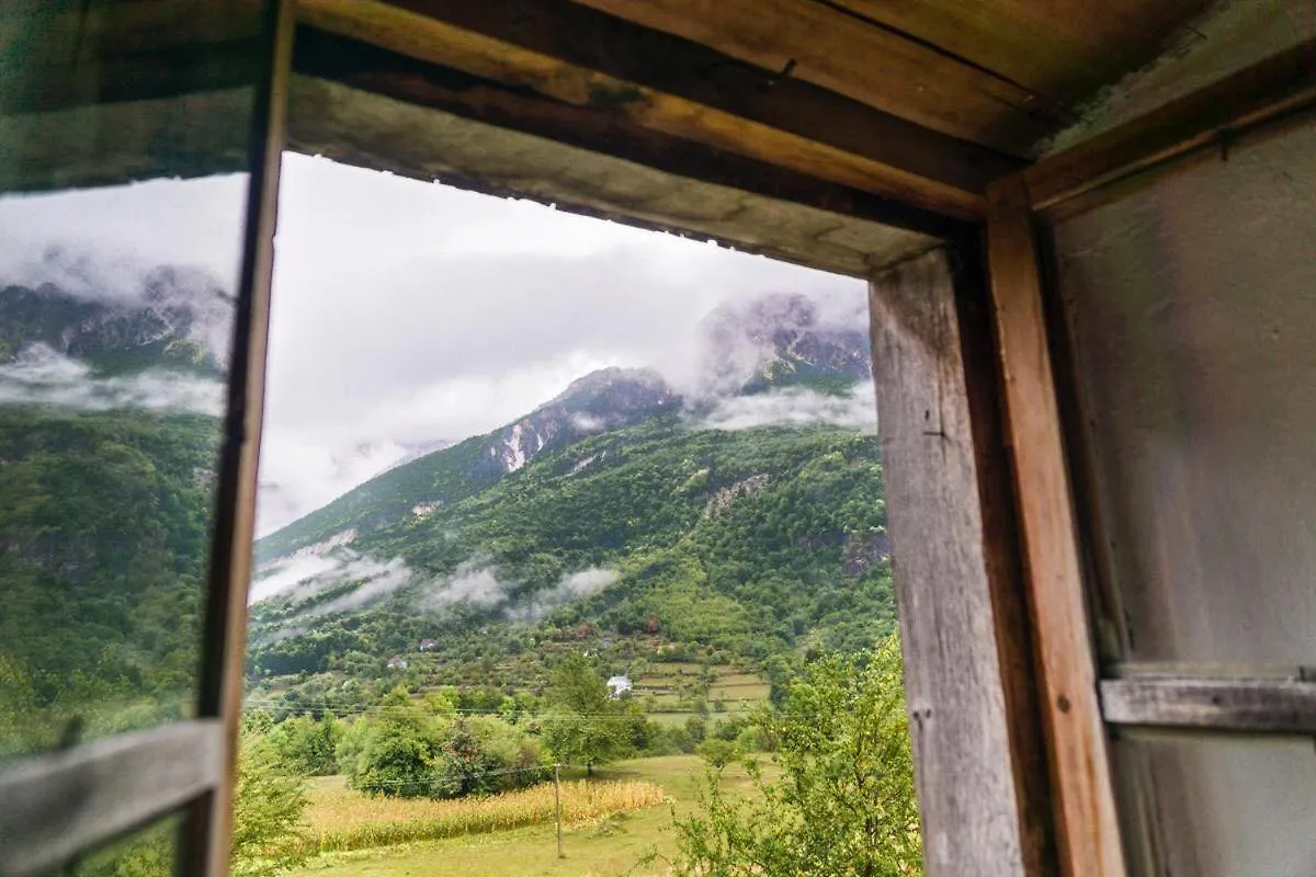Hotel Bujtina Terthorja Theth Affittacamere